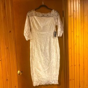 Ivory lace bodycon dress size 12 from Torrids Bridal collection
